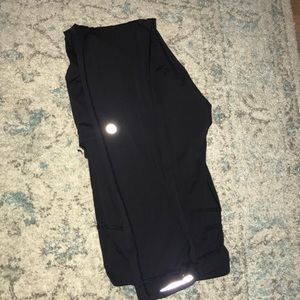 Lulu black leggings with side pockets